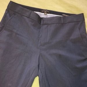 BANANA REPUBLIC “Ryan” navy machine washable Italian wool great condition size 8